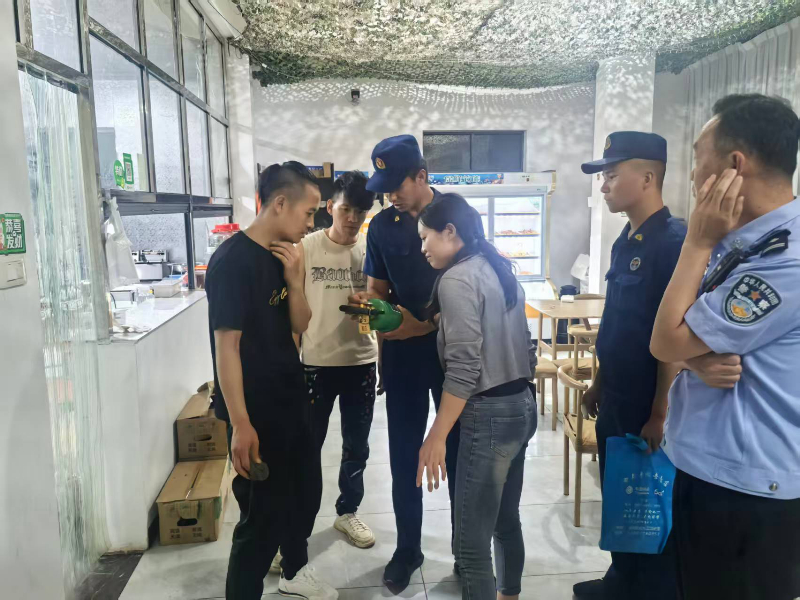 &ldquo;三经&rdquo;齐念除隐患 沿街筑起&ldquo;安全堤&rdquo;